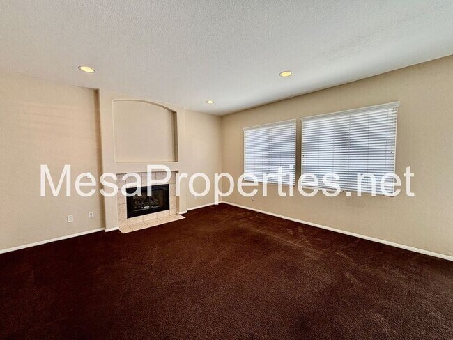 Building Photo - 13535 Silversand St