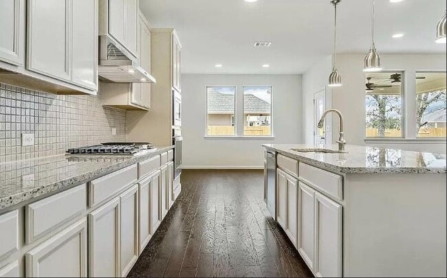 Building Photo - 4441 Arques Ave