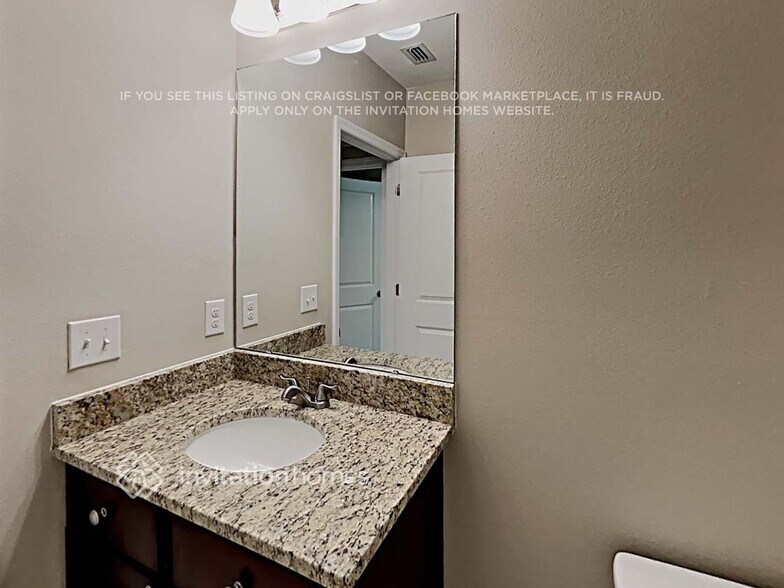 Building Photo - 14931 Flowing Gold Dr