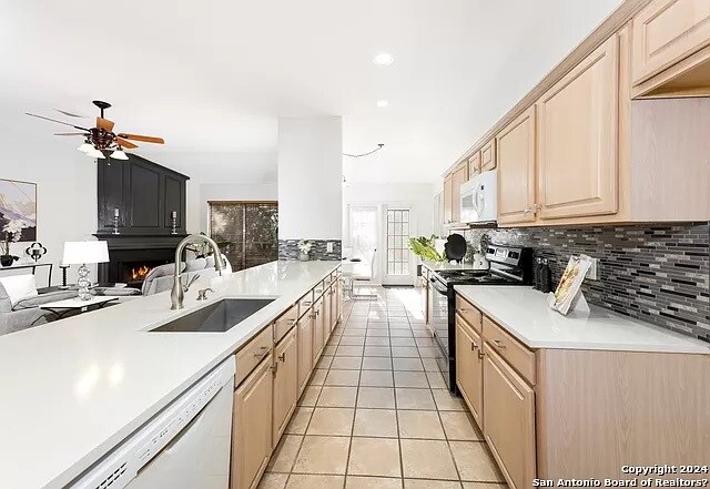 Kitchen - 25015 Lost Arrow