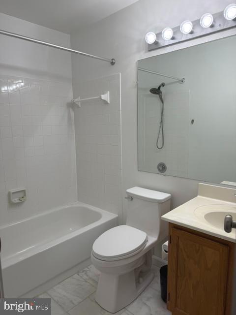 Building Photo - 20121 Waterside Dr