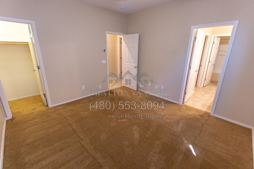 Building Photo - 18295 W Saguaro Ln