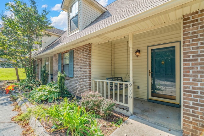 Building Photo - 9009 Fountain Brook Ln