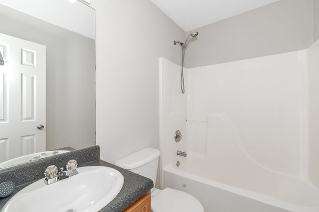 Building Photo - Charming Ranch-Style Home with Spacious Ya...