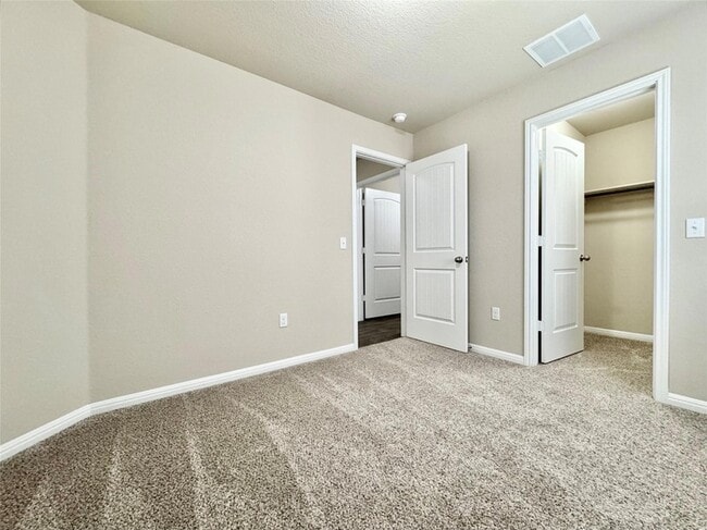 Building Photo - 224 Yoakum St