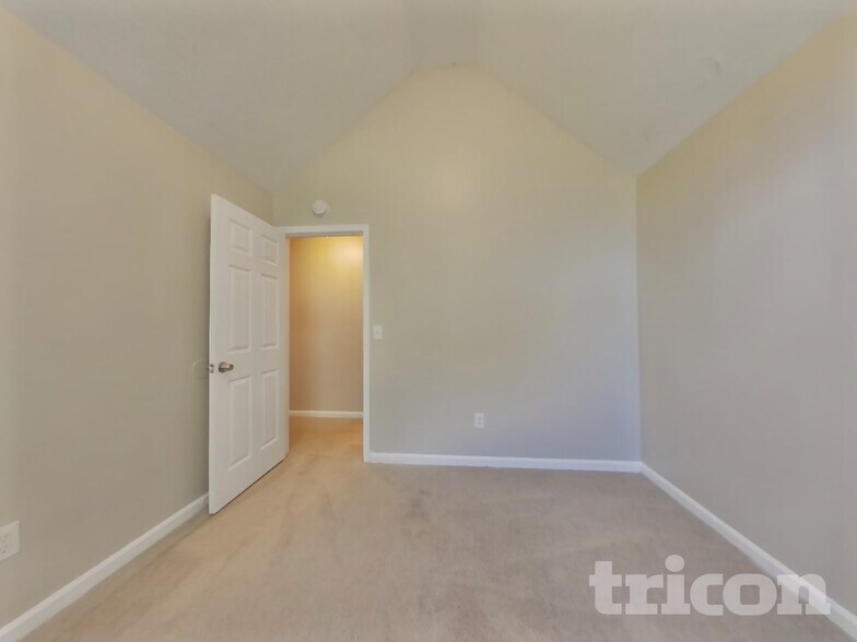 Building Photo - 3893 Drifting Quill