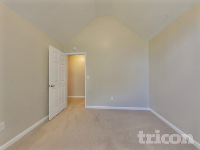 Building Photo - 3893 Drifting Quill