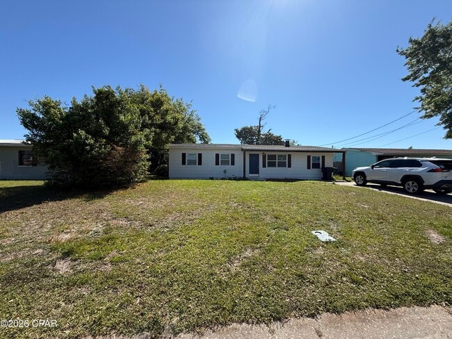 Building Photo - 808 Forestdale Ave