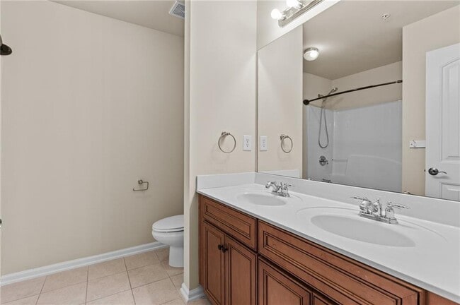 Building Photo - 2510 Callaway Ct