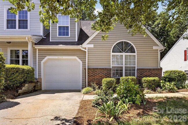 Building Photo - 9020 Roseton Ln