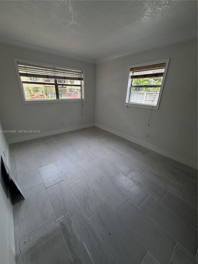 Building Photo - 7101 SW 89th Ct