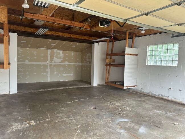 Building Photo - 439 Highview Ave
