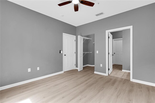Building Photo - 12837 Madison Pointe Cir