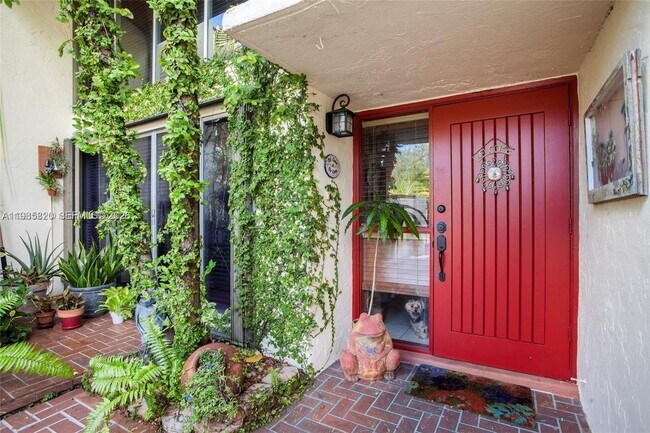 Building Photo - 10449 SW 78th St