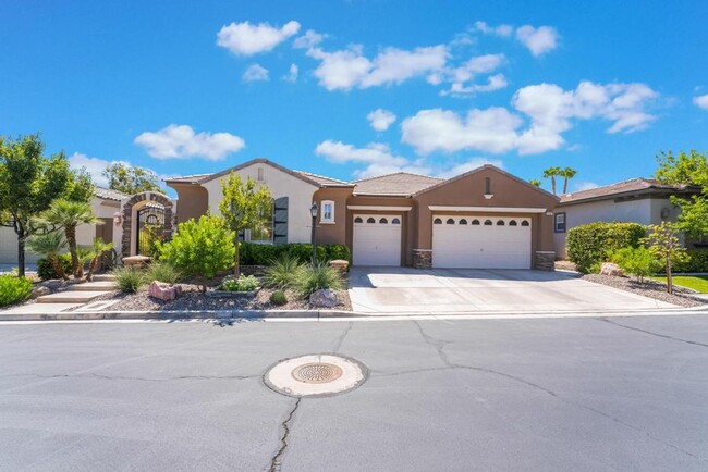 Building Photo - Stunningly Remodeled Single-Story Oasis in...