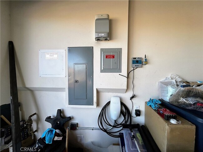 Building Photo - 27961 Via Cholula