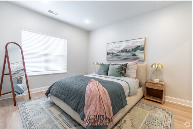 Building Photo - 21 Raymond Ave