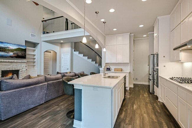 Building Photo - 501 Anfield Cir