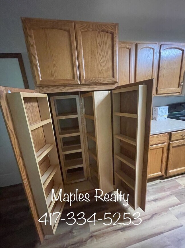 Building Photo - NEW LISTING 3 Bedroom, 2 Bath Home in Rockaway Beach, MO