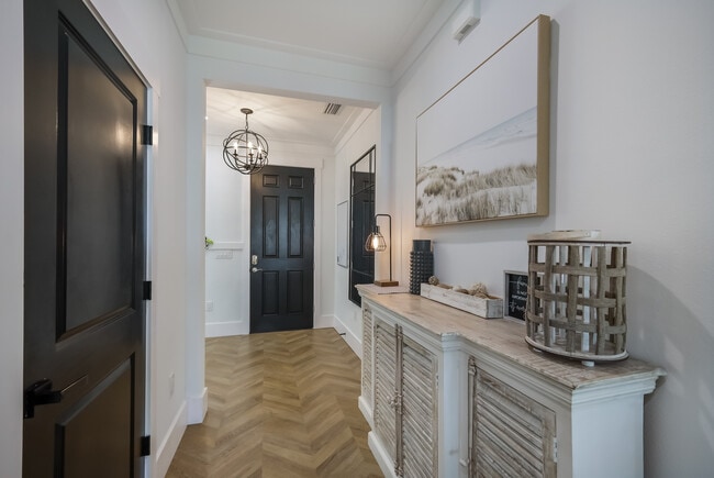 Entrance to main living - 3224 S East Ave