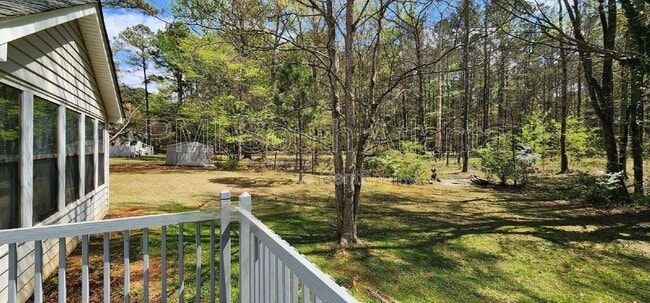 Building Photo - 200 Eli Run