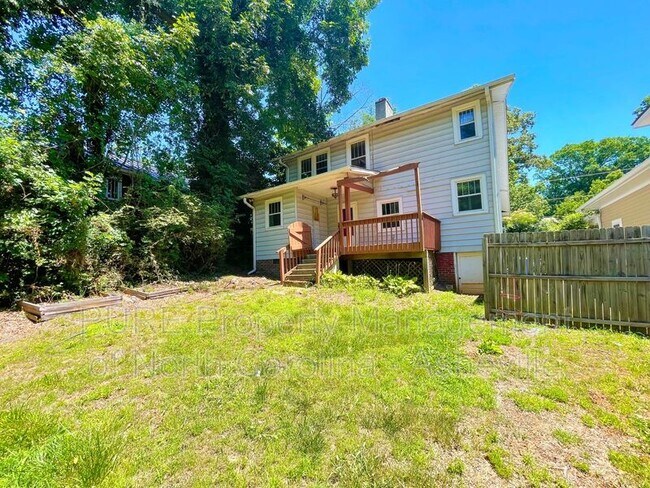 Building Photo - 109 Forest Hill Dr