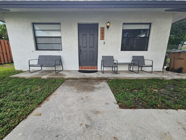 Building Photo - 297 NW 1st St