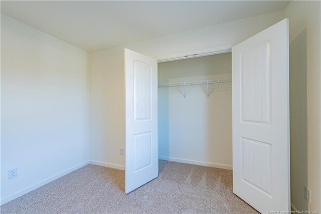 Building Photo - 55 Fern Ridge Dr