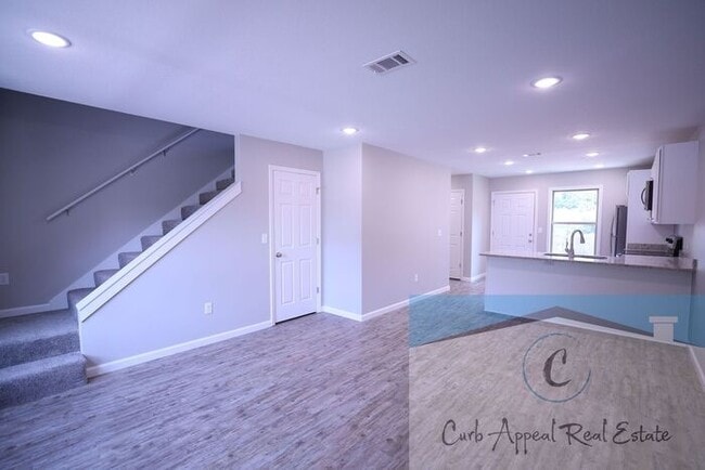 Building Photo - Beautiful 2 bed 2 bath duplex, includes washer and dryer - new construction!!