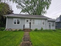 Building Photo - 1207 W Main St