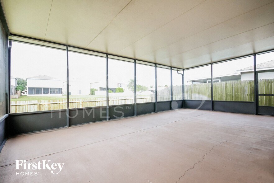 Building Photo - 8152 Canterbury Lake Blvd