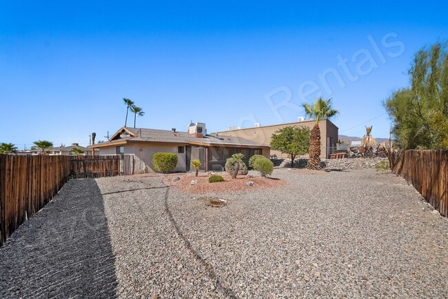 Building Photo - 171 Impala Ln