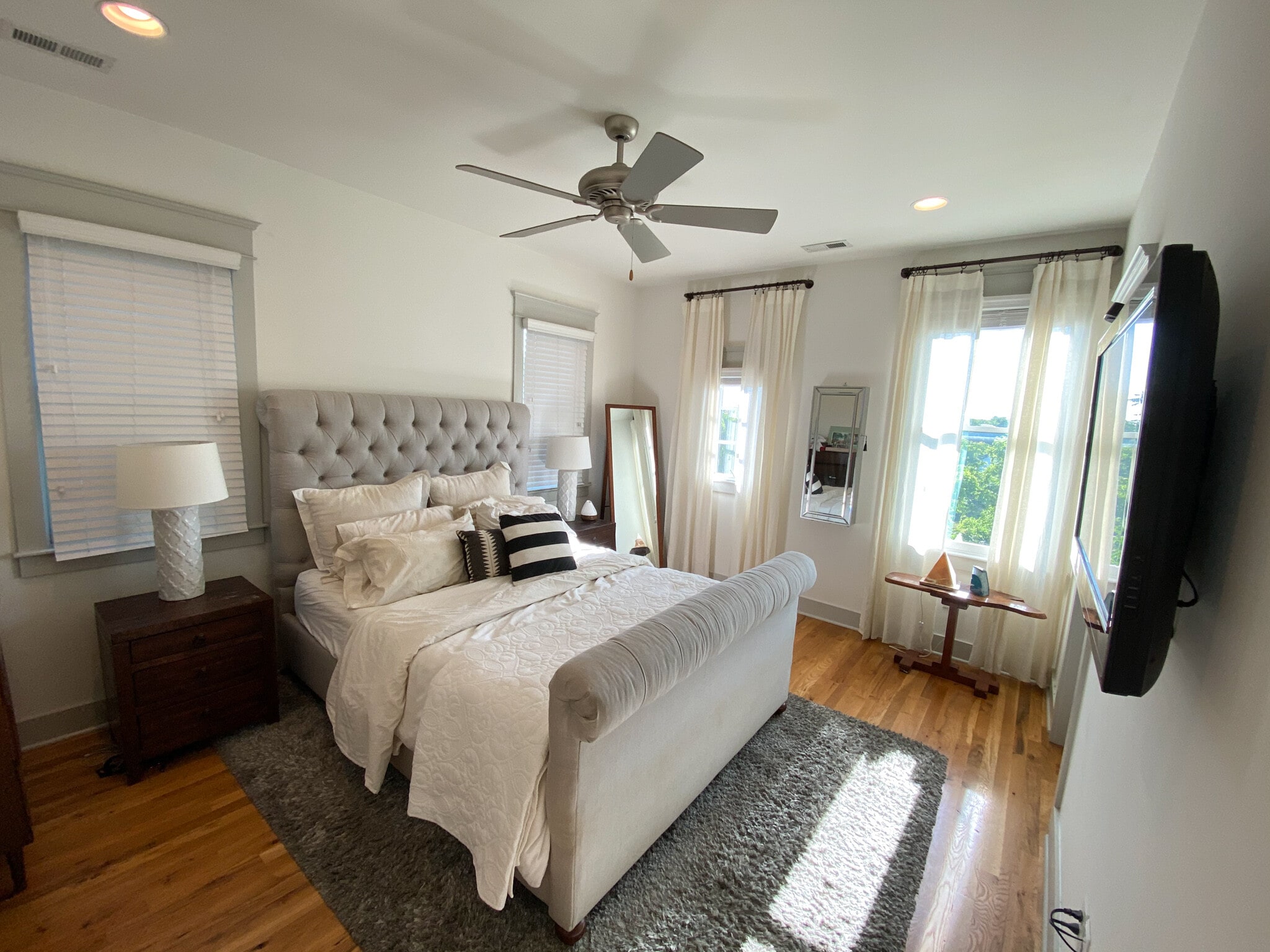 Building Photo - 204 Burns Ave