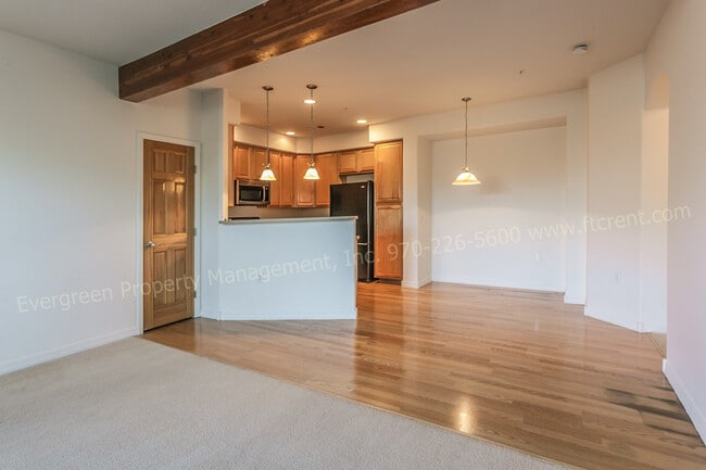 Building Photo - Beautiful 2- Bedroom near Miramont Park!