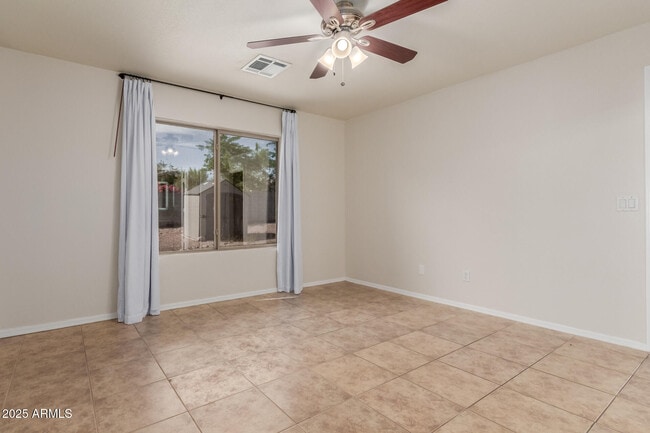 Building Photo - 6932 S Russet Sky Way