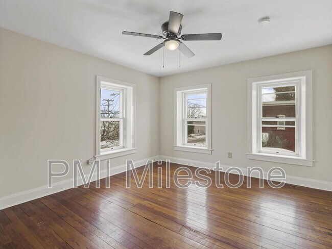 Building Photo - 1001 Pope Ave