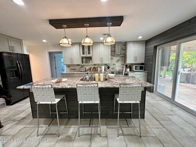 Building Photo - 219 Fifth Ave