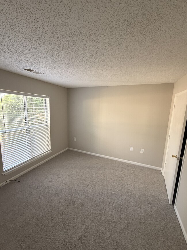 Building Photo - 15 Hamiltons Bay Ct