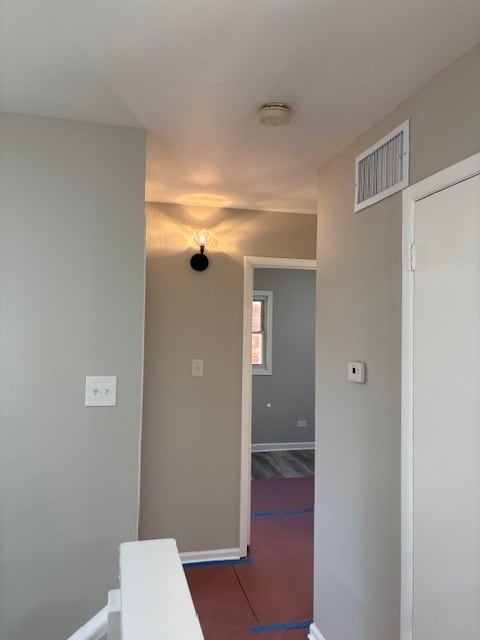 Building Photo - 201 E Rose St