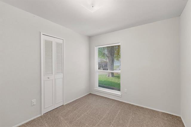 Building Photo - 4009 Providence Dr
