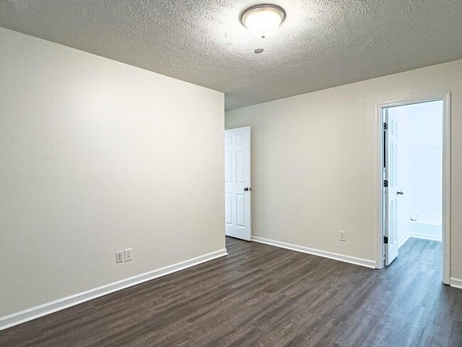 Building Photo - 1644 Golf Club Ln