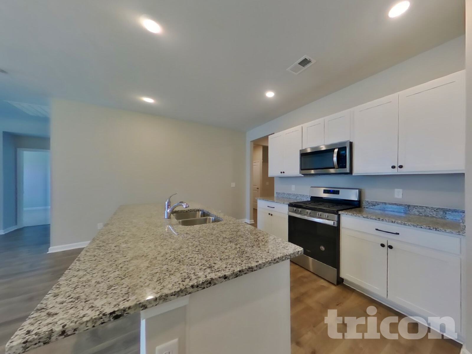 Building Photo - 2028 Tate Farm Ln