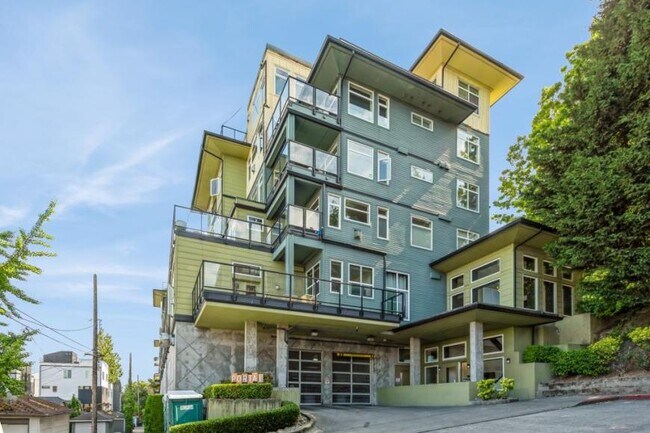 Building Photo - 1 bedroom in Seattle WA 98109