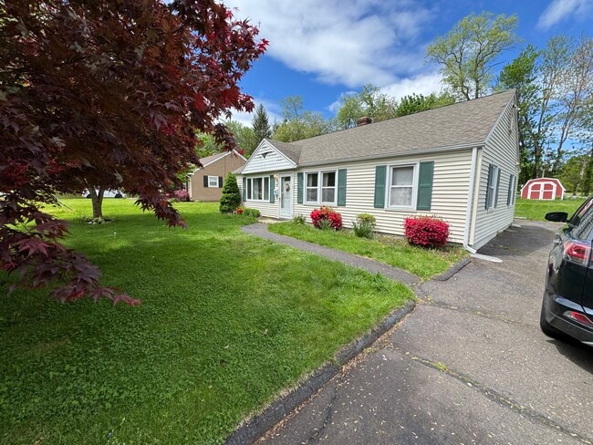 Primary Photo - 74 Indian Hill Rd