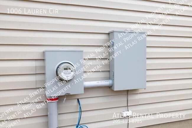 Building Photo - 1006 Lauren Cir E