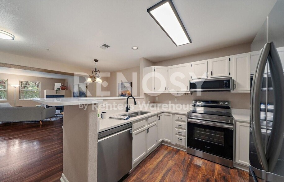 Building Photo - 12555 E Tennessee Cir