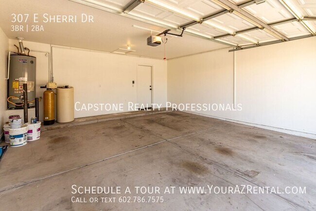 Building Photo - 307 E Sherri Dr