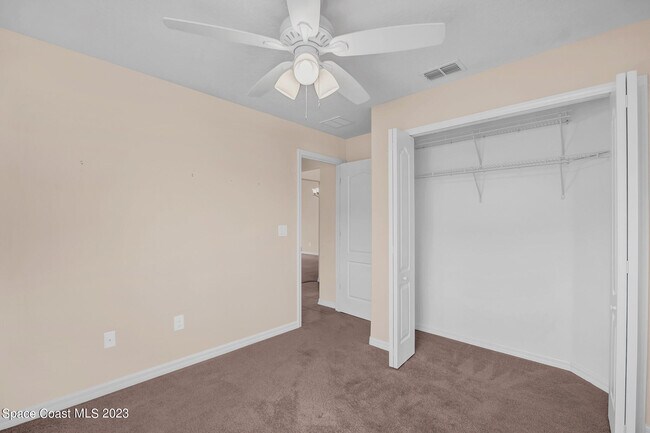 Building Photo - 3496 Bancroft Dr
