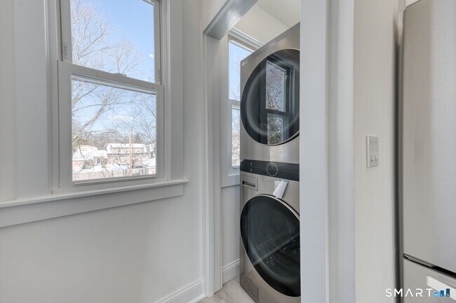 Building Photo - 44 Wallace Row