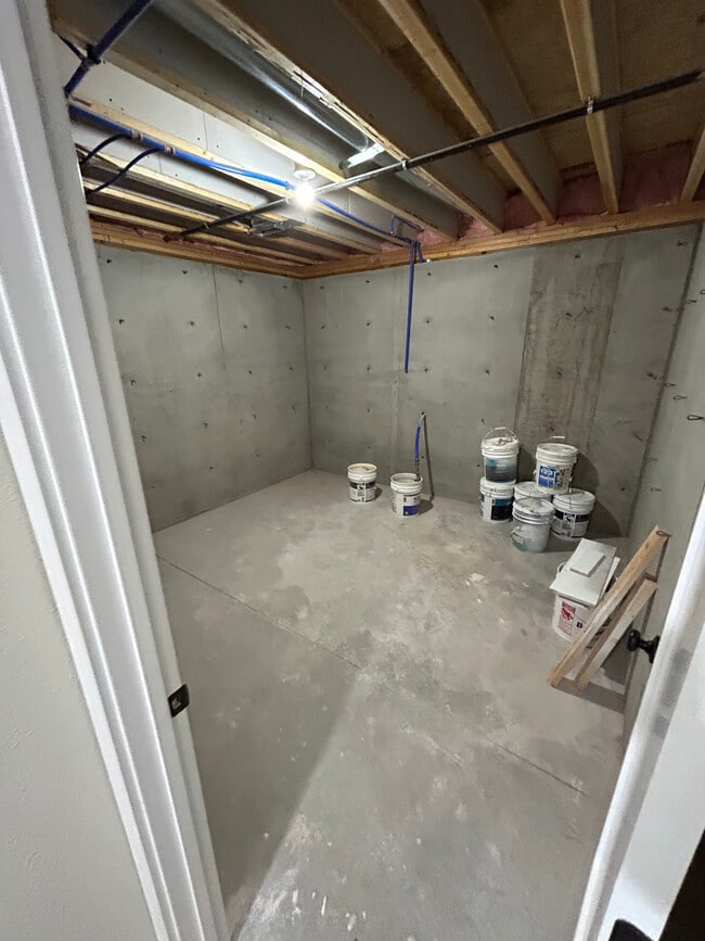 Building Photo - 1508 Tallgrass Drive